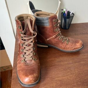 Kodiak Brown Leather Lace-Up Ankle Boots
